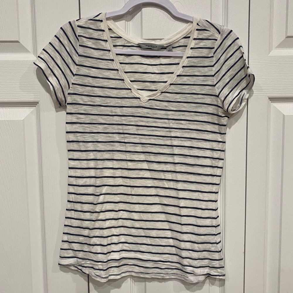 Athleta t shirt